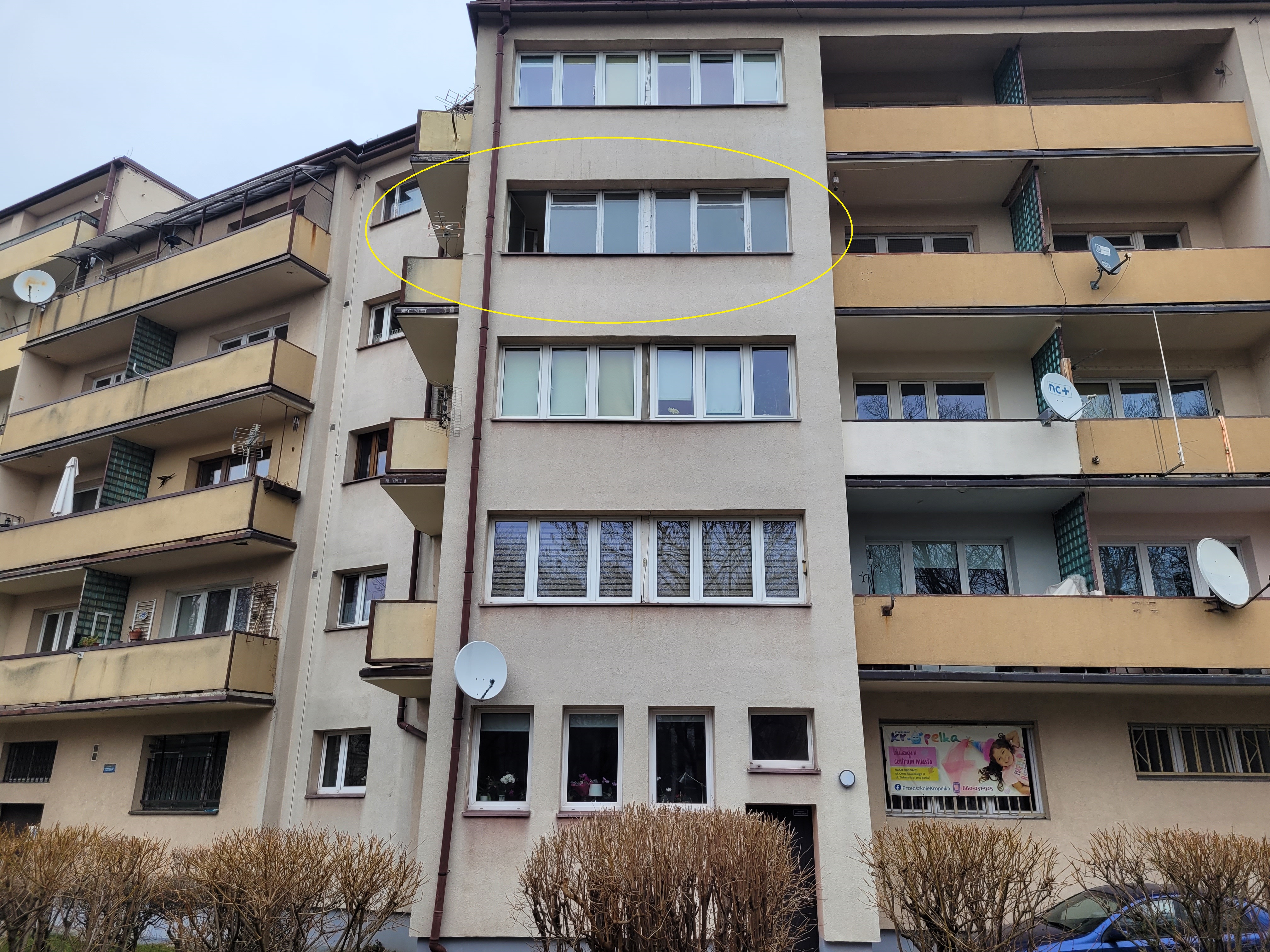 Zdjęcie budynku przy ul. gen. Stefana Grota-Roweckiego 12