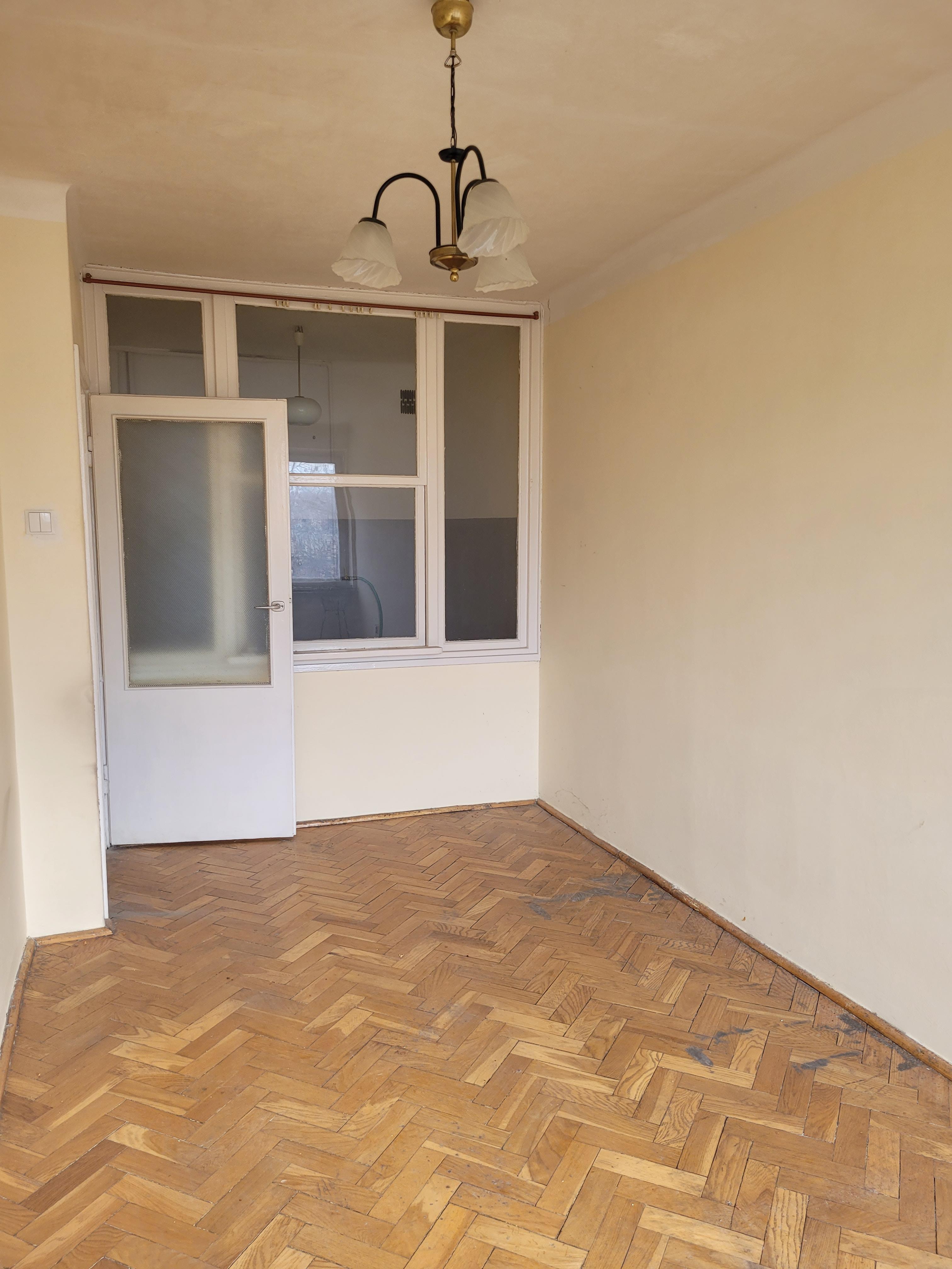 Zdjęcie pokoju w mieszkaniu przy ul. gen. Stefana Grota-Roweckiego 12/11