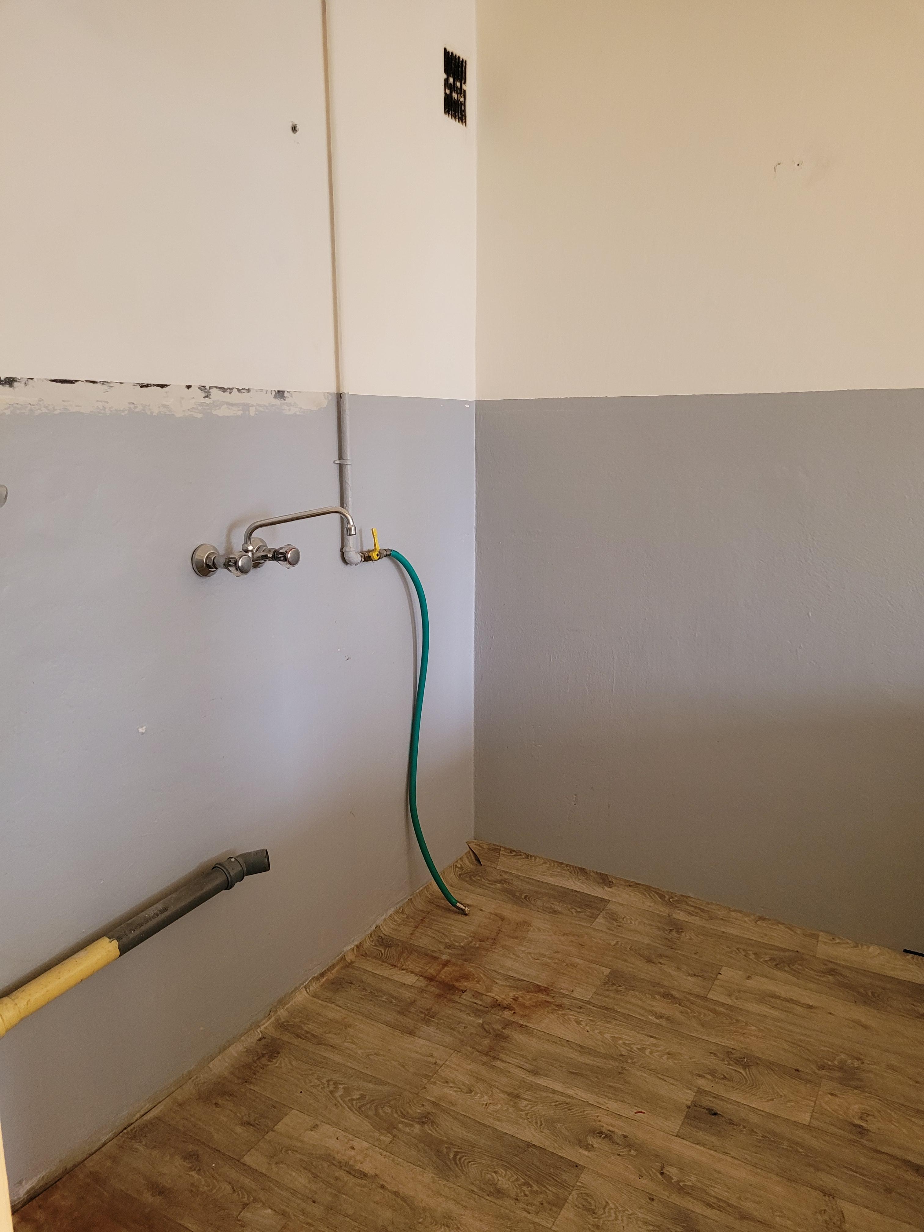 Zdjęcie kuchnio w mieszkaniu przy ul. gen. Stefana Grota-Roweckiego 12/11