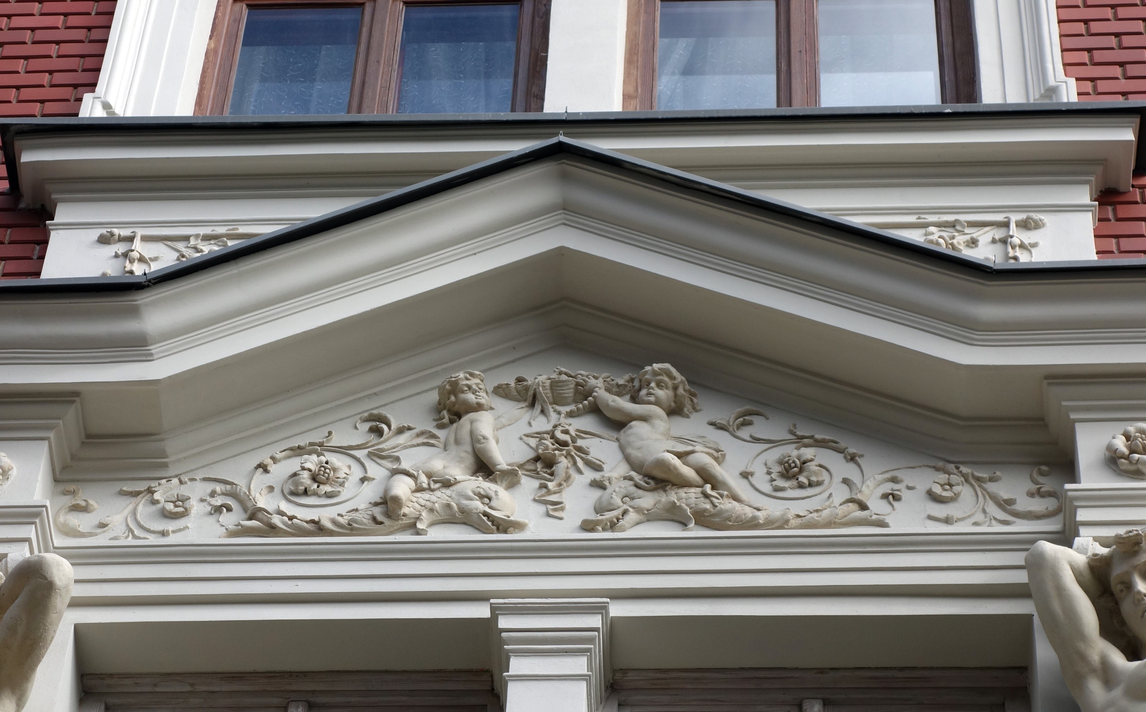 Zamkowa 8 detal fasady po remoncie.
