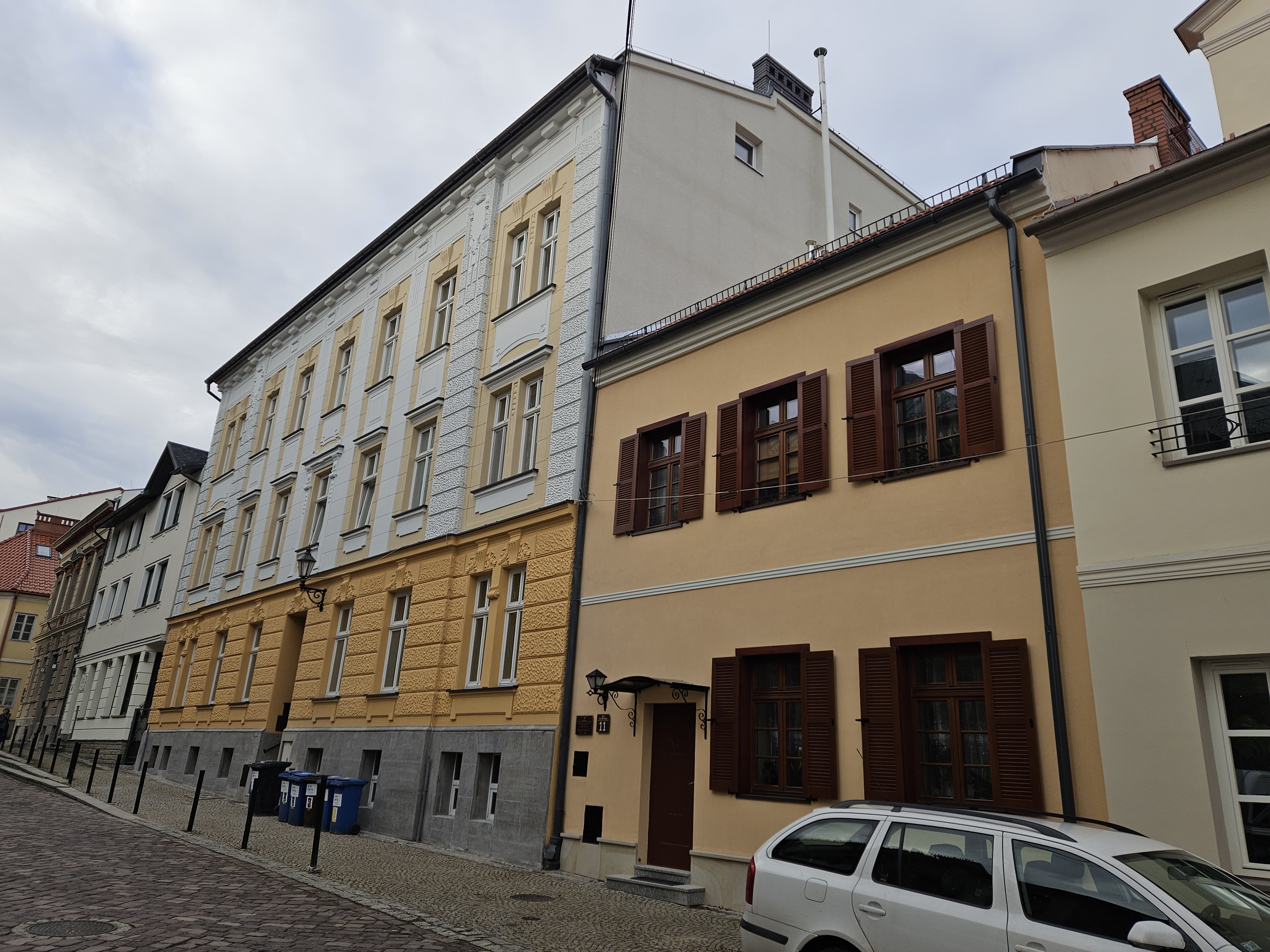 pl. św. Mikołaja 11 elewacja frontowa po remoncie.