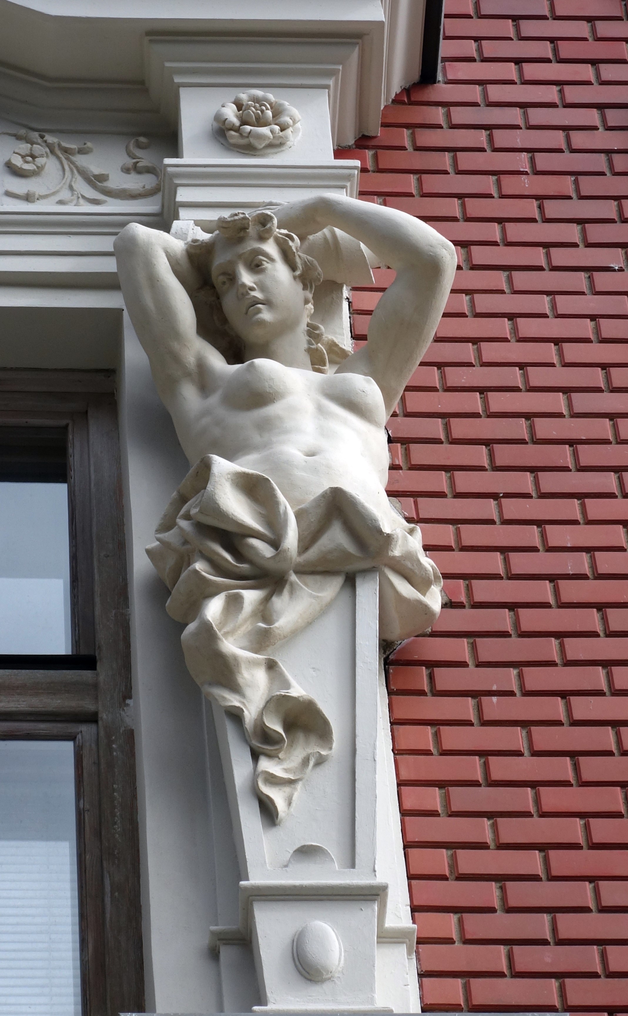 Zamkowa 8 detal fasady po remoncie.