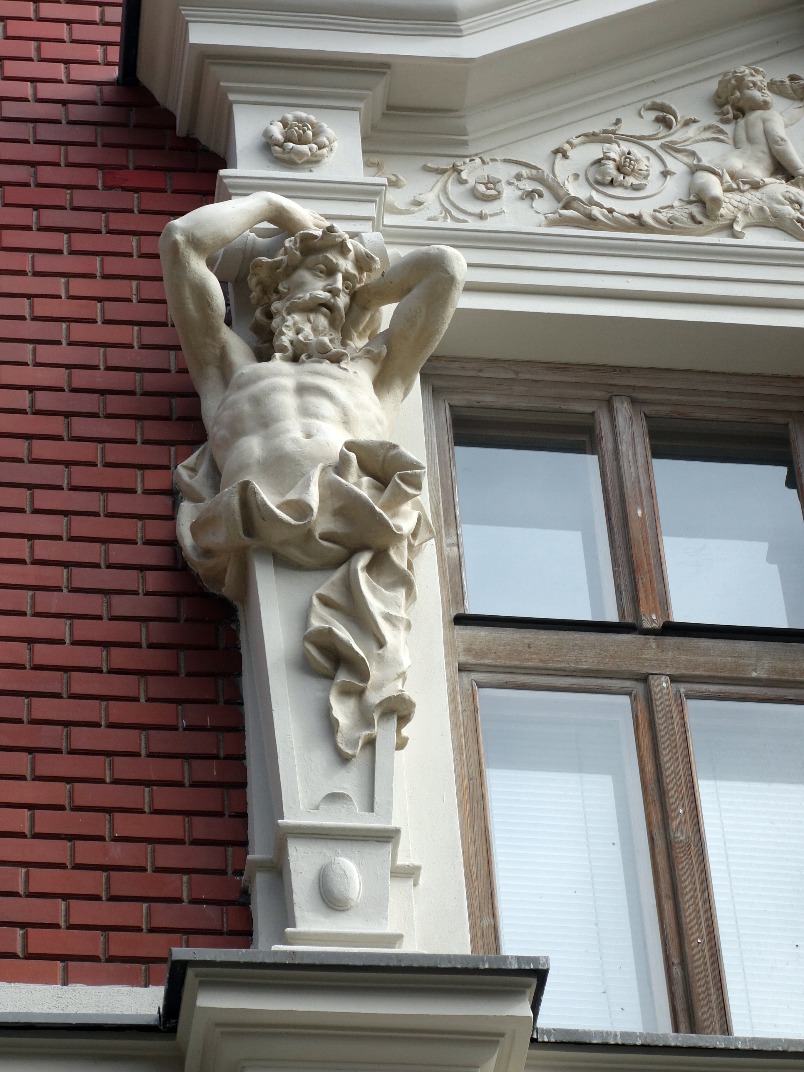 Zamkowa 8 detal fasady po remoncie.