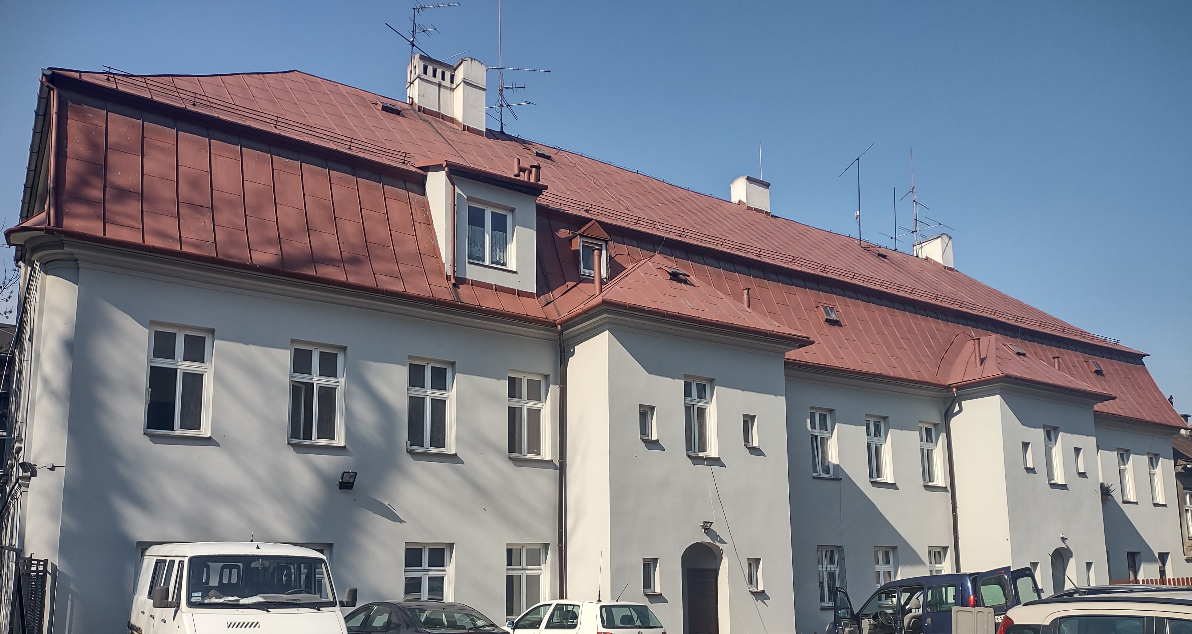 Plebania ewangelicko-augsburska widok elewacji tylnej po remoncie.