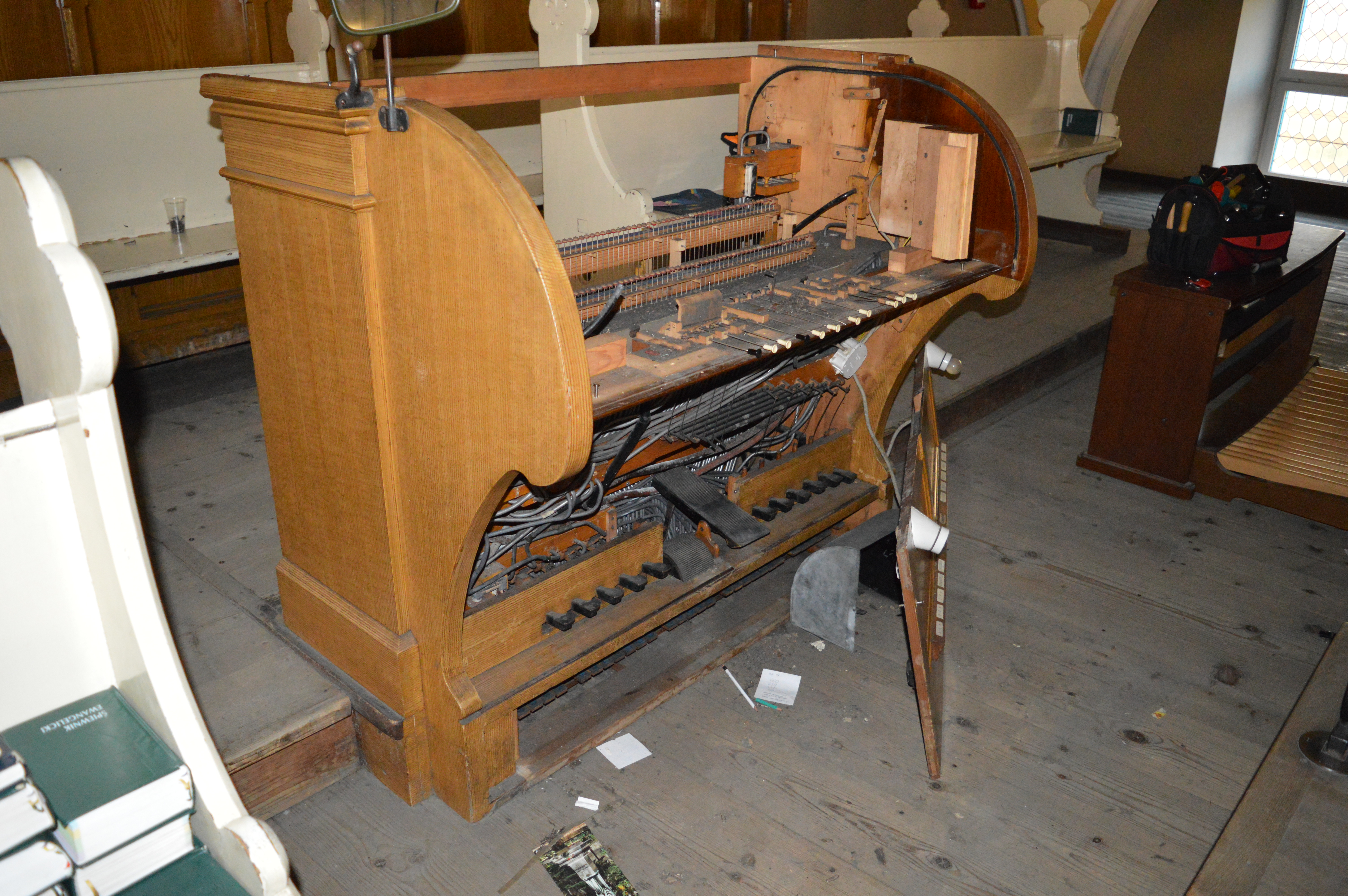 Kontuar po demontażu elementów.