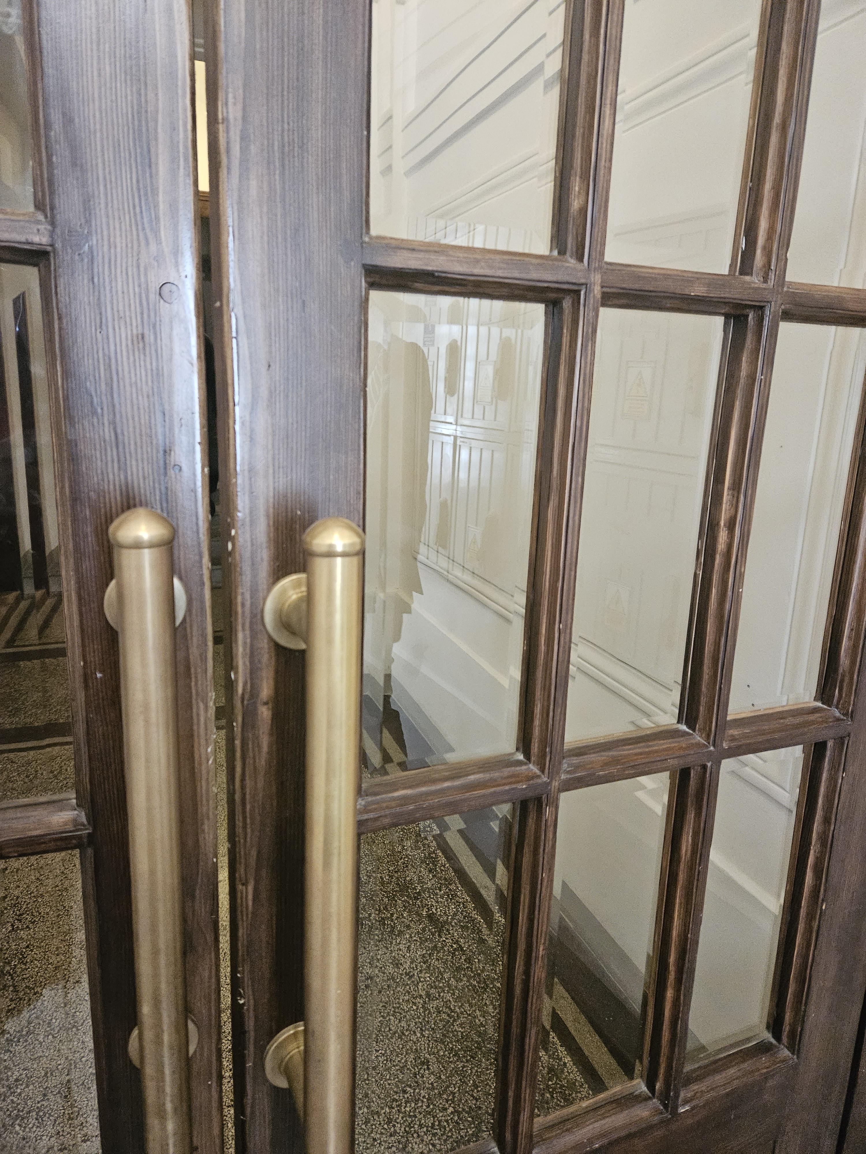 Ratuszowa 2, drzwi w sieni wejściowej po konserwacji. 