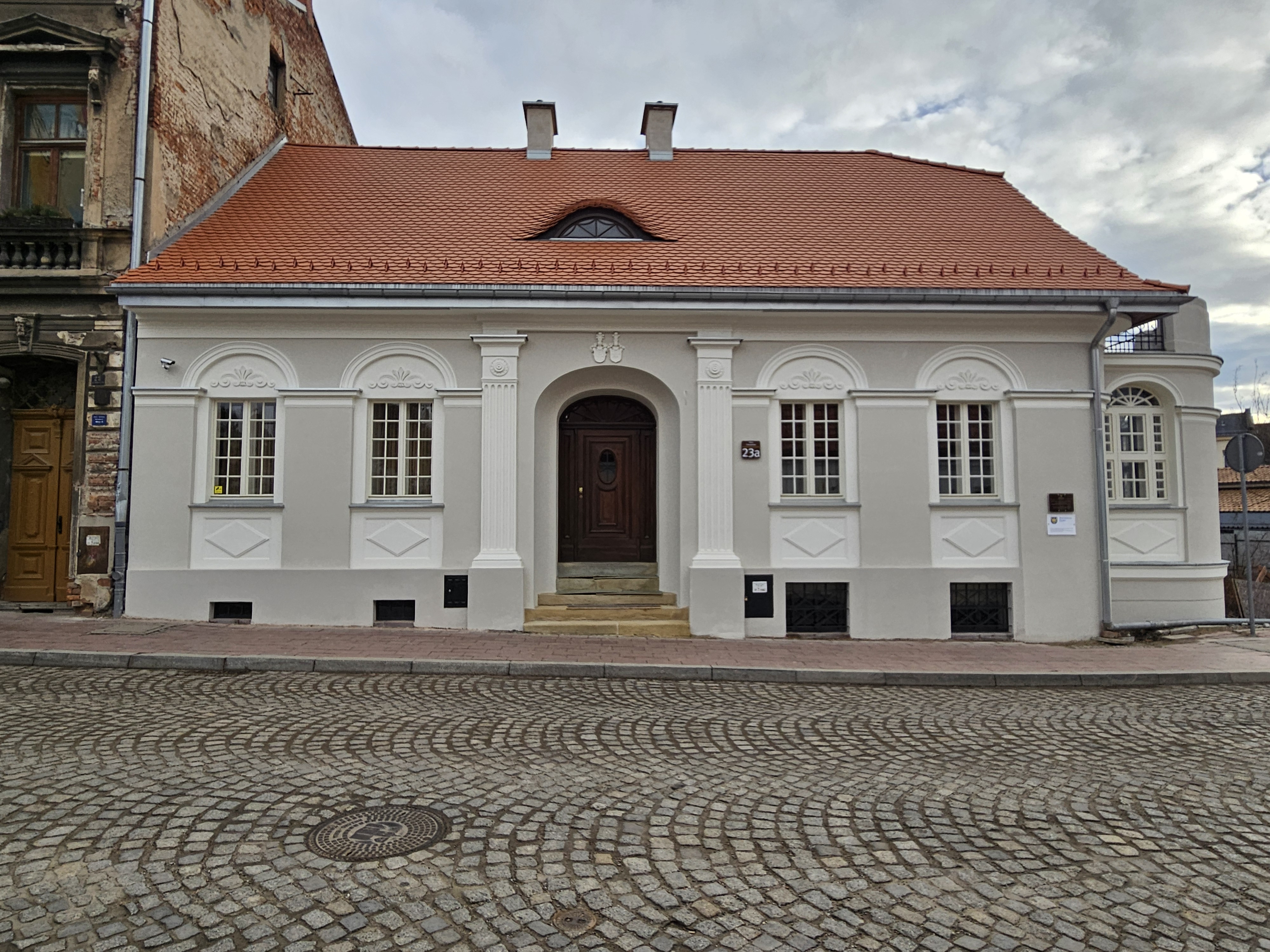 Cieszyńska 23a stan elewacji frontowej po remoncie.