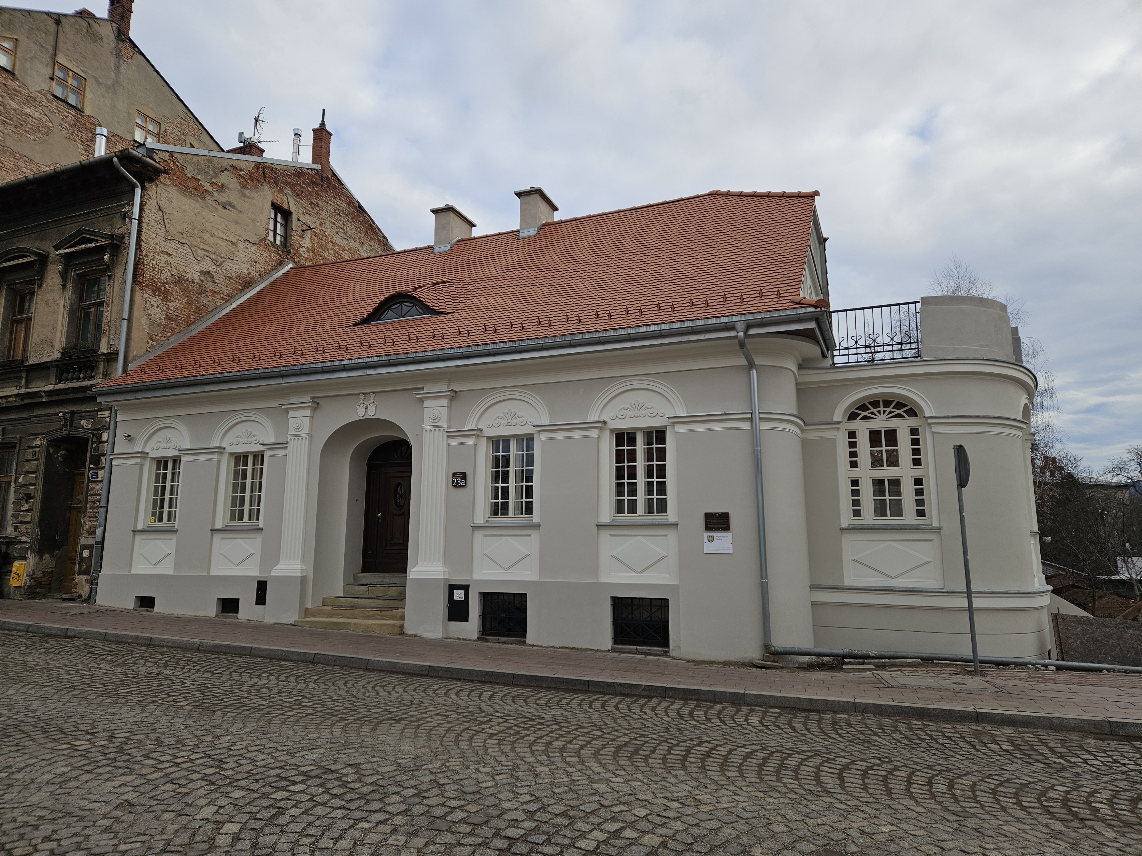 Cieszyńska 23a stan elewacji frontowej po remoncie.