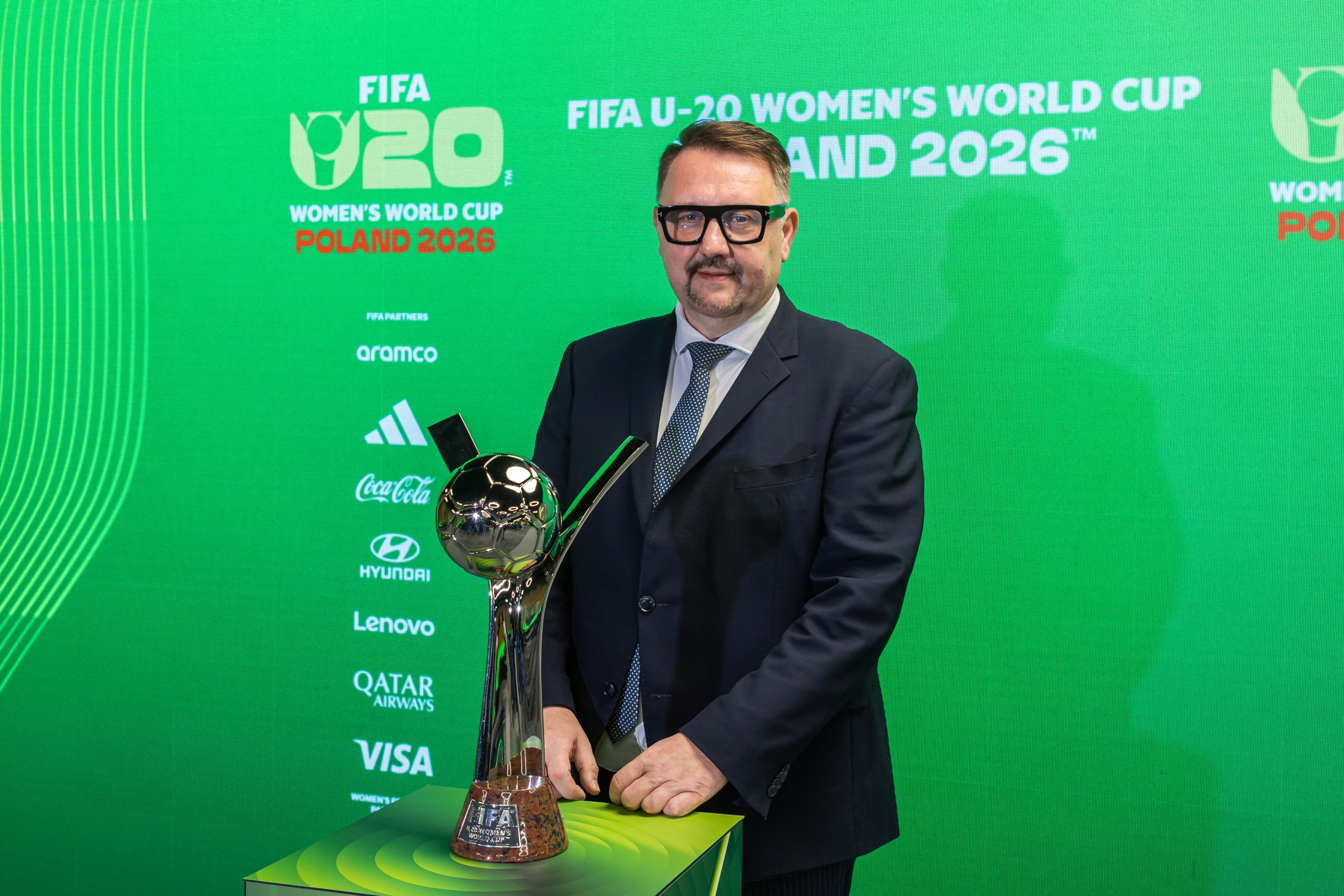 na zdjęciu osoby podczas konferencji