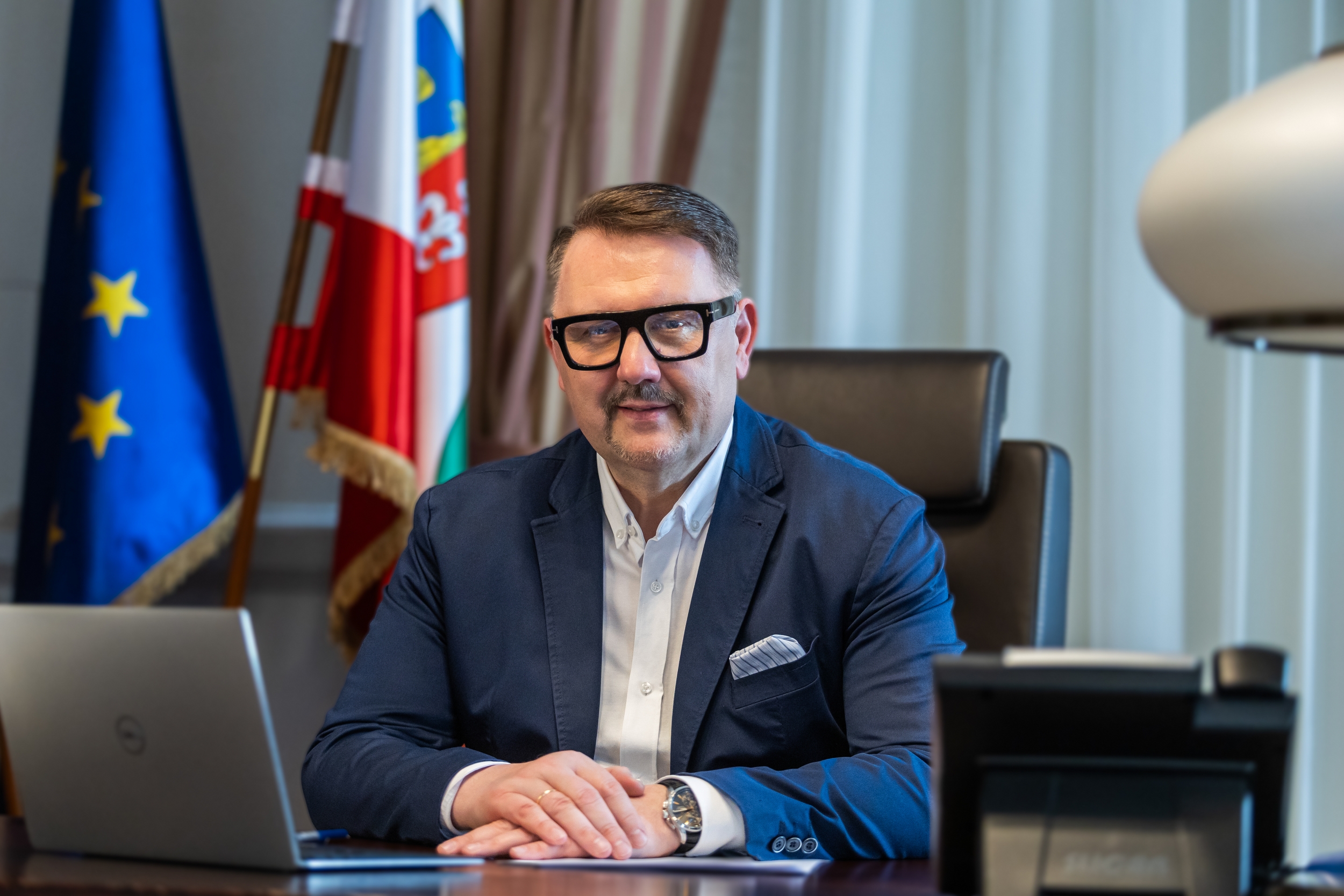 Zdjęcie przedstawiające Prezydenta Miasta Bielska-Białej - Jarosława Klimaszewskiego