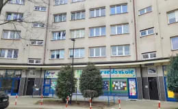 Zdjęcie budynku przy ul. gen. Stefana Grota-Roweckiego 12