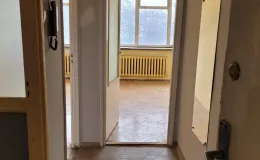 Zdjęcie przedpokoju w mieszkaniu przy ul. gen. Stefana Grota-Roweckiego 12/11