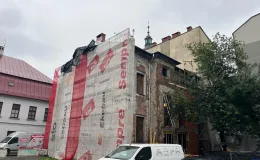 Staszica 3 stan elewacji podwórzowej przed remontem.