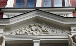 Zamkowa 8 detal fasady po remoncie.