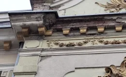 1 Maja 15 willa Karola Steffana stan detalu architektonicznego przed remontem.