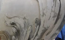 Detal sztukatorski czyszczenie i uczytelnienie rysunku.