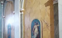 Polichromie w sieni wejściowej po renowacji. 