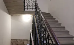 Klatka schodowa po remoncie. 