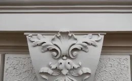 Willa przy ul. 3 Maja 13 detal elewacji po konserwacji.