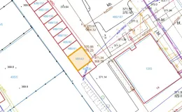 Mapa z zaznaczonym budynkiem przy ul. Wiśniowej
