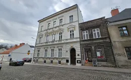 Cieszyńska 14 elewacja frontowa po remoncie.