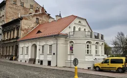 Cieszyńska 23a stan elewacji frontowej i południowej po remoncie.