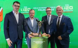 na zdjęciu osoby podczas konferencji