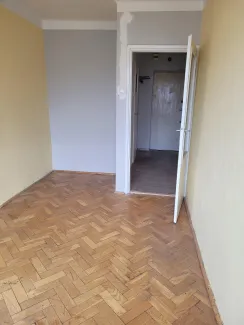 Zdjęcie pokoju w mieszkaniu przy ul. gen. Stefana Grota-Roweckiego 12/11