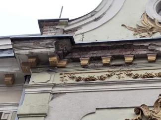 1 Maja 15 willa Karola Steffana stan detalu architektonicznego przed remontem.