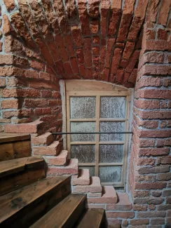 Fragment klatki schodowej.