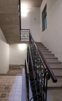 Klatka schodowa po remoncie. 