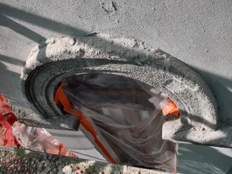 3 Maja 17 obrzutka tynkiem.