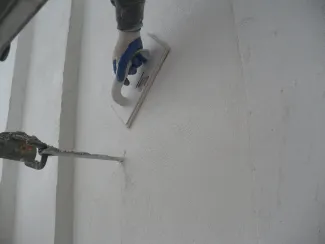 Zacieranie tynków prostych.  