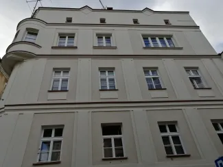 ul. Pankiewicza 2 widok od strony ul. Orkana, elewacja po remoncie zbliżenie.