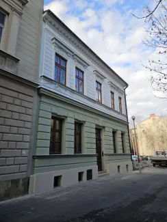 Staszica 3 elewacja frontowa i szczytowa po remoncie.