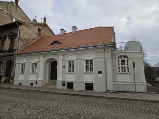 Cieszyńska 23a stan elewacji frontowej po remoncie.