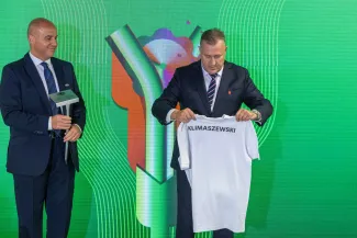 na zdjęciu osoby podczas konferencji