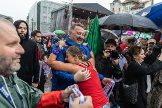 na zdjęciu osoby podczas biegu