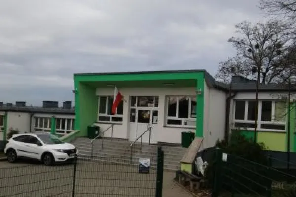 Zdjęcie przedstawiające budynek przy ulicy Norwida.